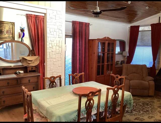 1 BEDROOM HOUSE FOR SALE IN PEARLY BEACH